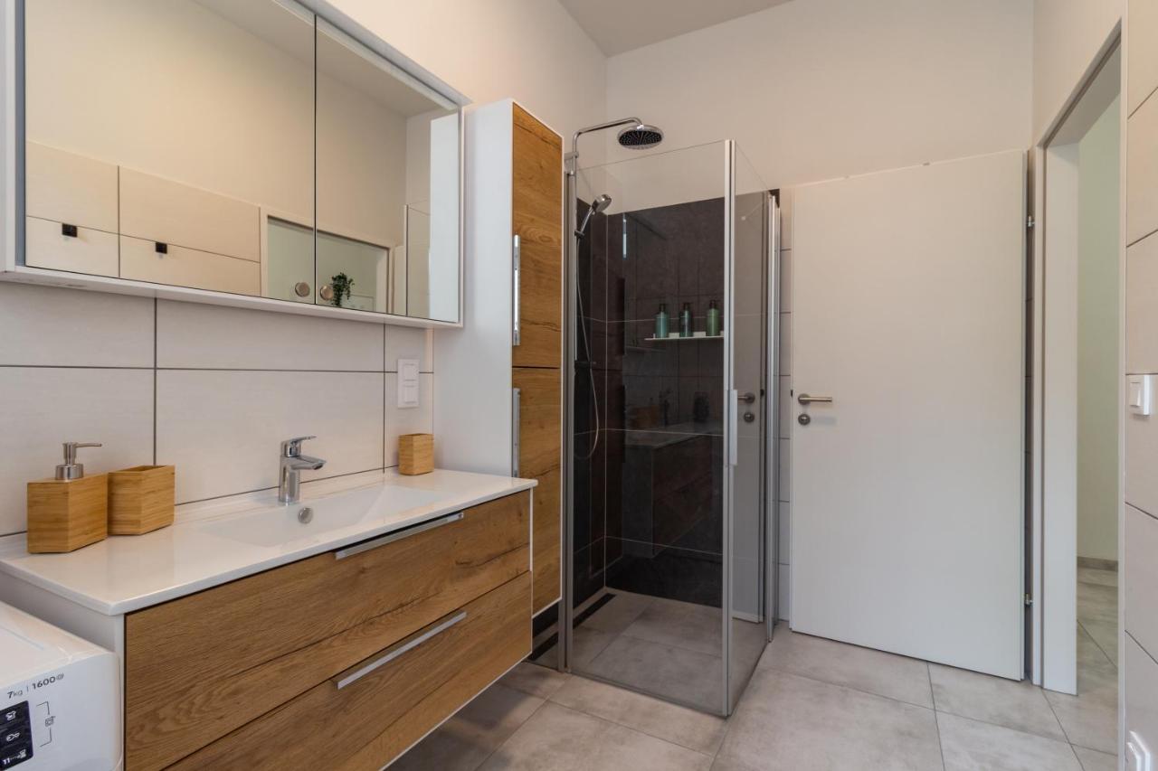 Cozy, Generous City Apartment - 10 Min To City-Centre - Contactless 24H Check-In 维也纳 外观 照片