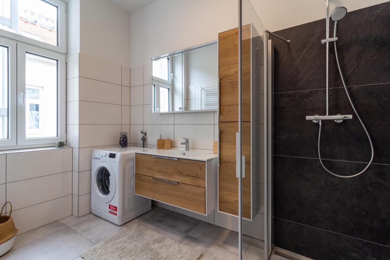 Cozy, Generous City Apartment - 10 Min To City-Centre - Contactless 24H Check-In 维也纳 外观 照片