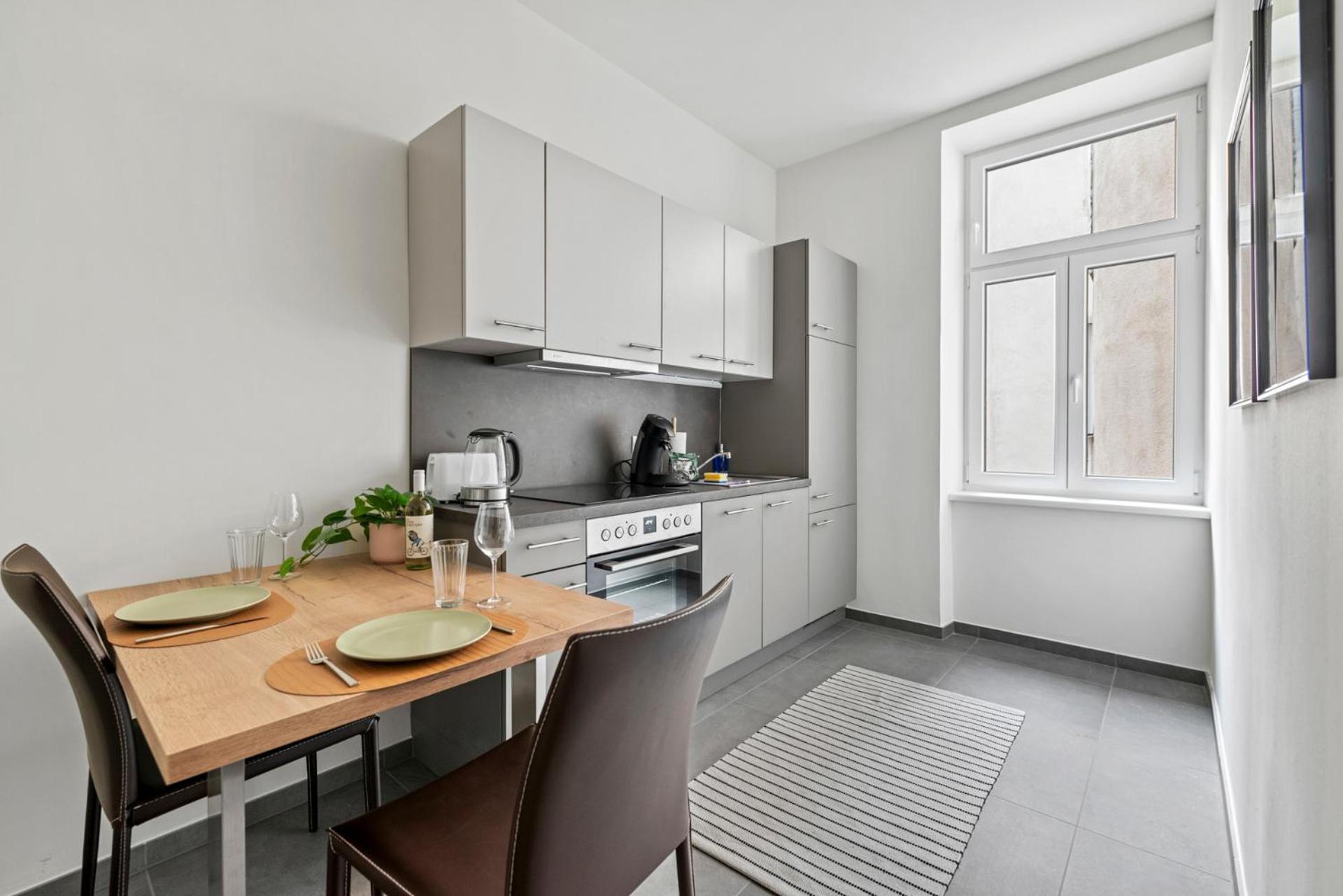 Cozy, Generous City Apartment - 10 Min To City-Centre - Contactless 24H Check-In 维也纳 外观 照片