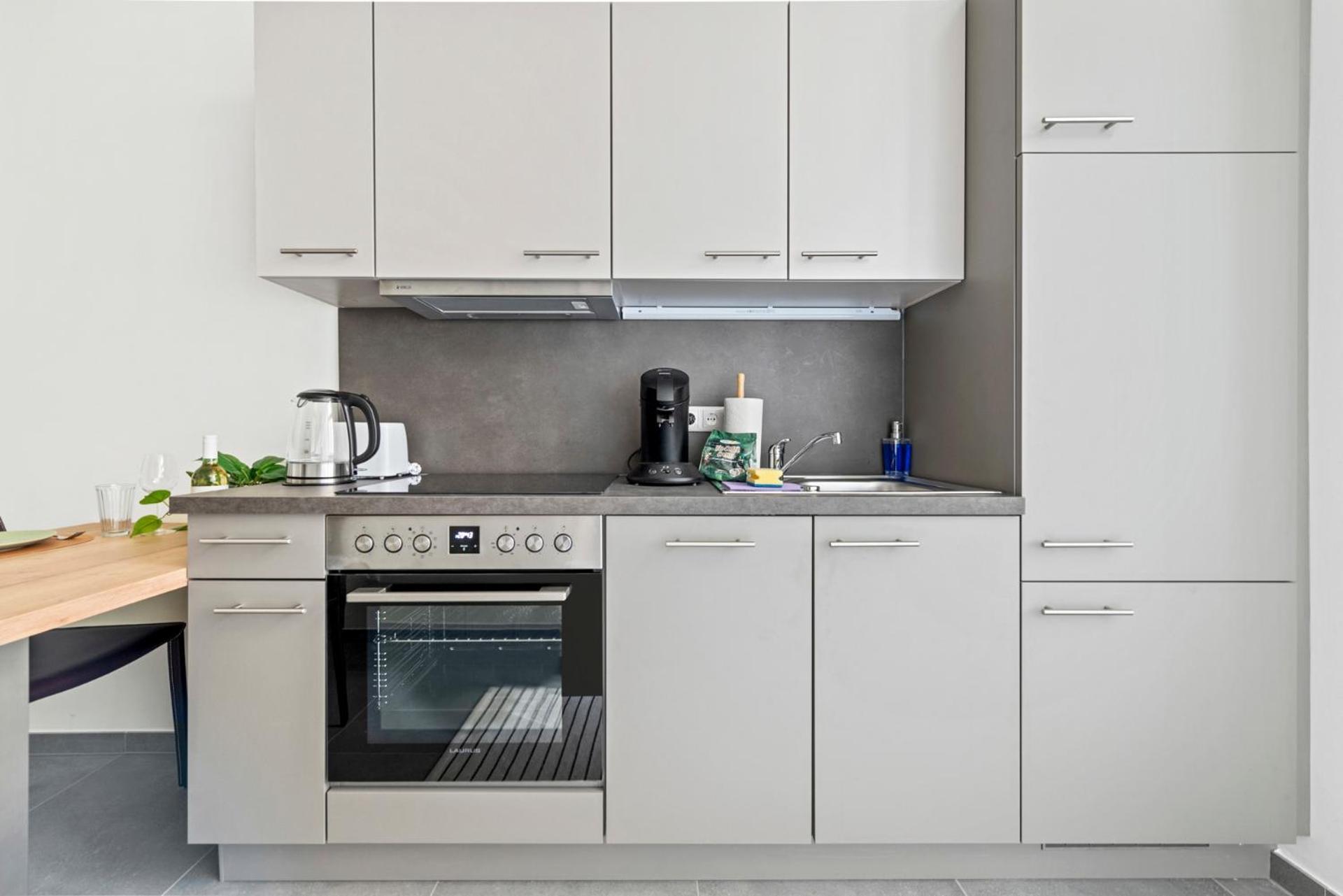 Cozy, Generous City Apartment - 10 Min To City-Centre - Contactless 24H Check-In 维也纳 外观 照片